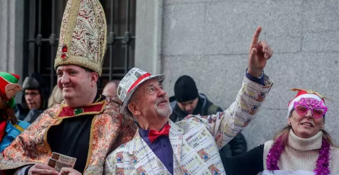 Un cántabro de Novales, el primero en llegar a la fila del Teatro Real para ver el Sorteo de Navidad