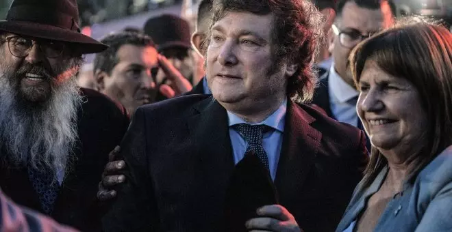 Qué hará Javier Milei con los sueldos de los empleados públicos mientras se triplica la inflación