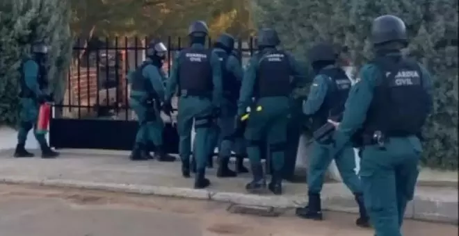 La Guardia Civil desmantela una plantación de marihuana en el sótano de una vivienda en Albarreal de Tajo