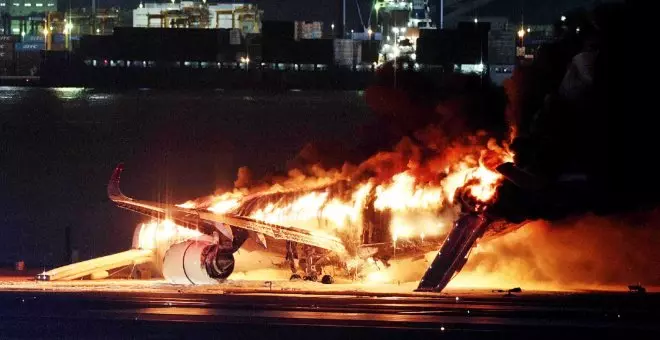 Al menos cinco muertos tras el choque de dos aviones en Tokio