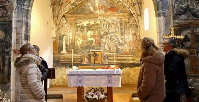 Restauradas las pinturas murales de la capilla del Carmen en Cabezón de Liébana