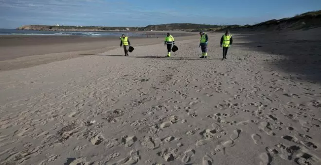 Los pélets recogidos en las playas de Cantabria no llegan a los 3 kilos