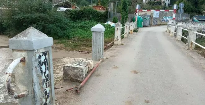 El Ayuntamiento inicia las obras de reparación del puente de la playa de Mioño