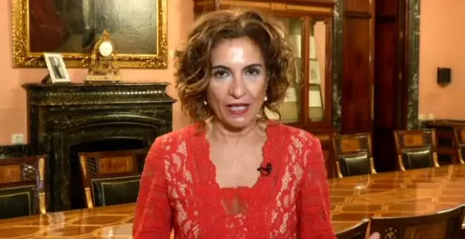 María Jesús Montero se disculpa con Tellado, aunque "algunos tienen la piel muy fina"