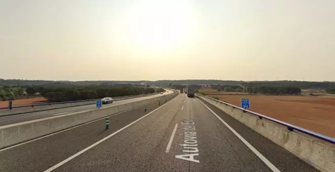 Una fallecida y tres heridos tras una salida de vía de una furgoneta a la altura de Pozorrubielos de la Mancha