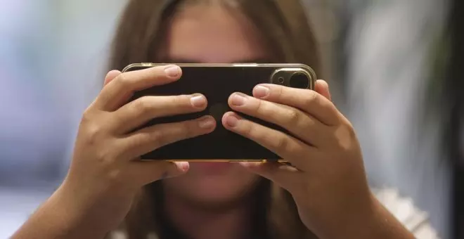 El uso del teléfono móvil en las aulas: argumentos a favor de su prohibición