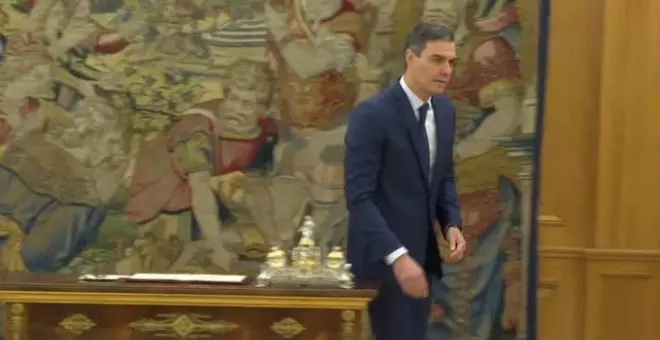 Felipe VI y Pedro Sánchez sancionan la reforma del artículo 49 de la Constitución