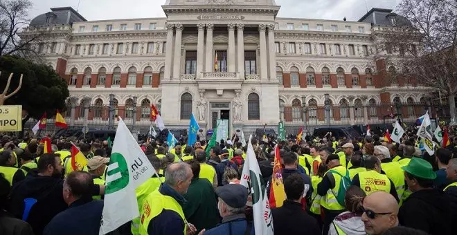 Dos autobuses de ganaderos cántabros participarán en la protesta de Madrid