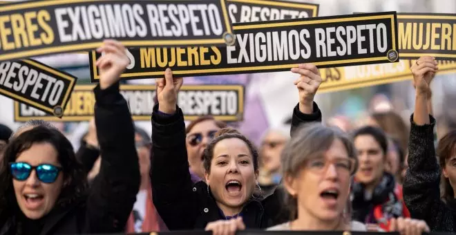 Detenidos dos hombres en Cádiz acusados de agresión sexual a una mujer a la que también golpearon en la cabeza