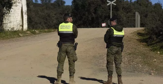 El juez militar rechaza la prisión preventiva de los mandos de las maniobras de Cerro Muriano