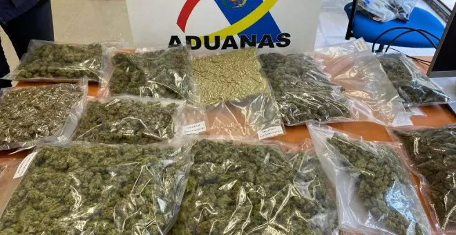 Detenido el dueño de un 'grow shop' de Piélagos por tratar de introducir en Cantabria 2,8 kilos de cogollos de marihuana