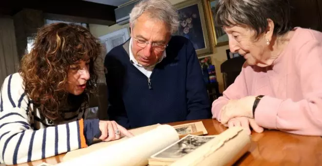 Una manresana de 88 anys recupera les cendres del pare, un comandant republicà mort a l'exili a França