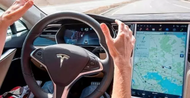 Tesla tiene la solución para que sus clientes primerizos no la líen con el "Piloto automático"