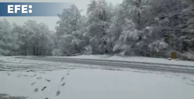 Viento, lluvia y nieve; tiempo invernal en Semana Santa