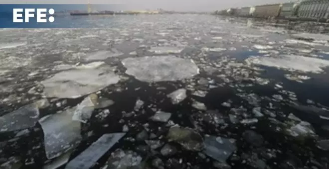 Comienza el deshielo del río Neva en San Petersburgo