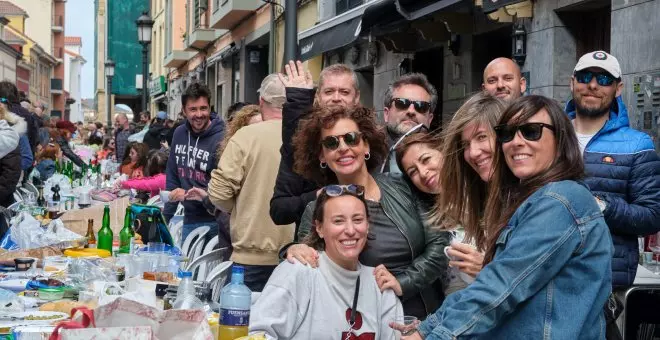 Avilés se echa a la calle para celebrar su comida más popular