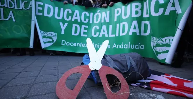 La concertada aumenta su peso en el sistema educativo andaluz mientras en la pública se cierran aulas