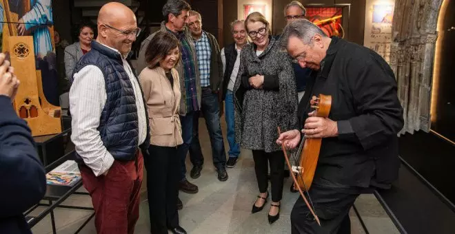 La Torre del Infantado acoge la exposición 'Embajadores del pasado', con reproducciones de instrumentos musicales medievales