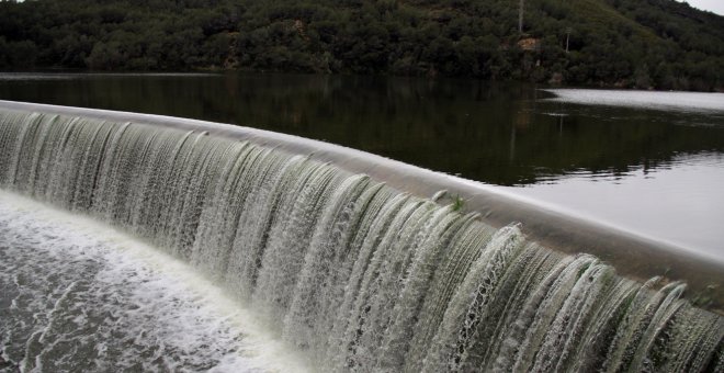 Celebració entre els empresaris i crítiques dels ecologistes: les reaccions a l'aixecament de l'emergència per sequera