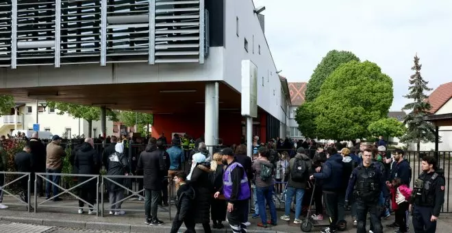 Un hombre agrede con un cuchillo a dos niñas en una escuela de Francia y otra compañera muere tras un infarto