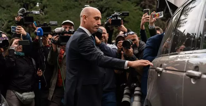 Rubiales deberá comparecer una vez al mes y pedir permiso para viajar al extranjero por el caso de la Supercopa