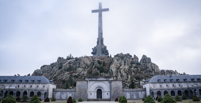 Los psicólogos que atienden a las víctimas en Cuelgamuros: "Se está dando dignidad a estas familias"