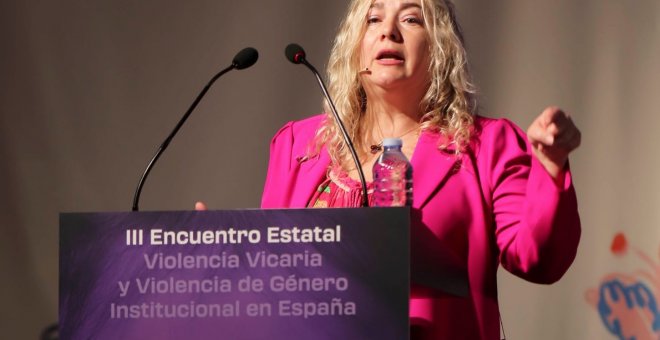 La jueza que explica a los niños y las niñas sus sentencias sobre violencia machista recibe el premio de "Justicia feminista"