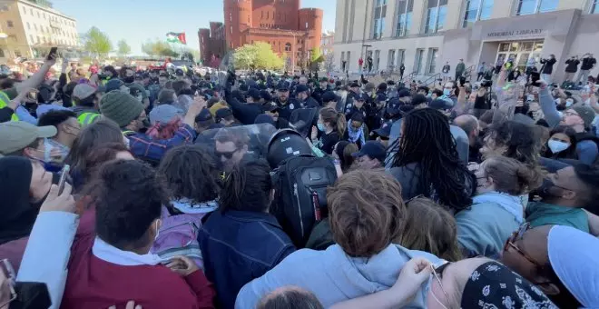 Detenidos 34 estudiantes en el desalojo de un campamento propalestino en Wisconsin