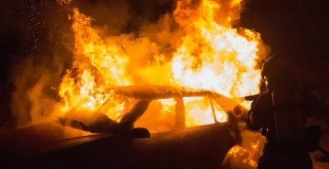 Los coches eléctricos se incendian, pero mucho menos que los diésel y gasolina