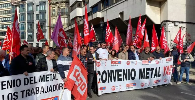 Los trabajadores del metal presionan a la patronal para que mueva ficha en el convenio