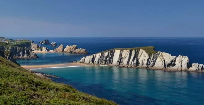 El Gobierno apoyará la candidatura de Costa Quebrada a la UNESCO con 200.000 euros plurianuales