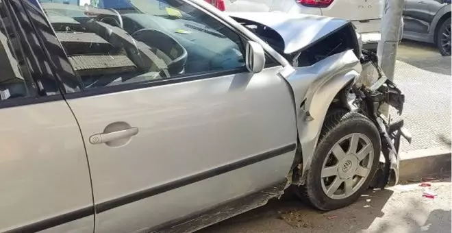 Un niño de 11 años coge el coche de su padre y se estrella cuando huía de la Policía