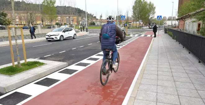 Cantabria ConBici invita a los concejales del Ayuntamiento a conocer "la realidad" de circular en bici