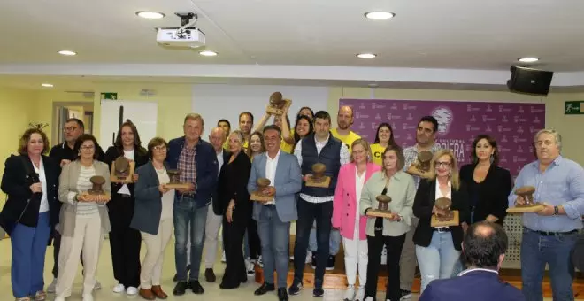 Más de un centenar de personas asisten a la entrega de los II Premios Lo + Cantabria en La Vidriera