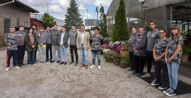 Los 15 alumnos de la Escuela de Talento Joven II firman su contrato laboral