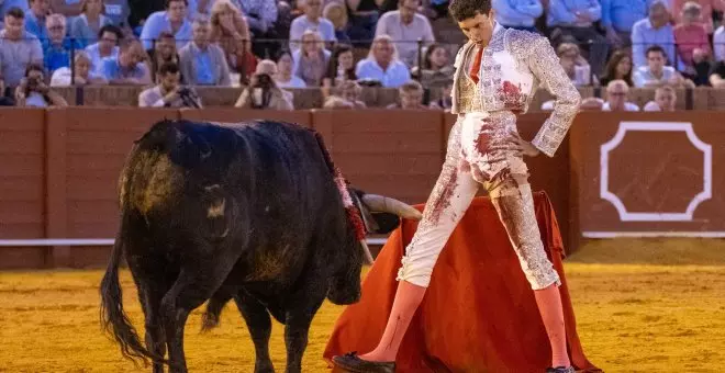 El consejero torero valenciano de Vox otorga 300.000 euros a la Fundación Toro de Lidia mientras recorta en Cultura