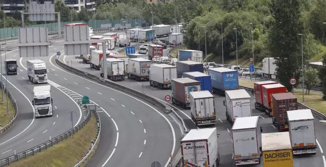 Los agricultores desbloquean los puntos fronterizos con Francia tras una protesta que consideran "histórica"