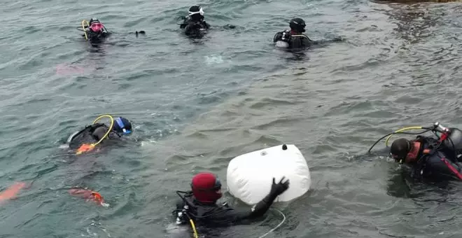 Limpieza de fondos marinos en la bahía de Santander