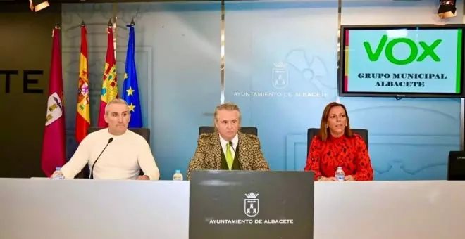 Vox castiga con la inhabilitación a los tres concejales que ayudaron al PP a aprobar sus presupuestos en Albacete