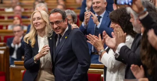 Un Parlament controlado por el independentismo da paso a la negociación para una incierta investidura de Illa