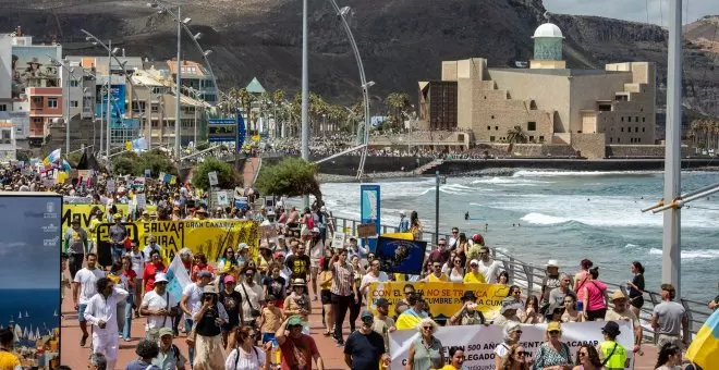 La turistificación de Canarias copa la mala gestión ambiental de las costas españolas