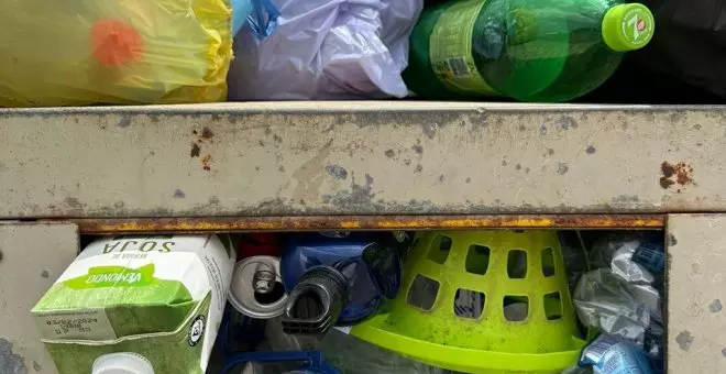 Ecologismo de emergencia - ¿Se puede saber de verdad cuántas botellas de plástico se reciclan en España?