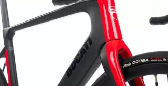 Esta bicicleta eléctrica de Ducati pesa sólo 12 kilos y ahora está 1.200 euros más barata