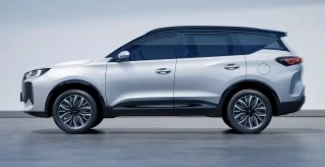 Con tamaño de Kia Sportage y precio de MG, así es el SUV híbrido que Ebro va a 'fabricar' en España