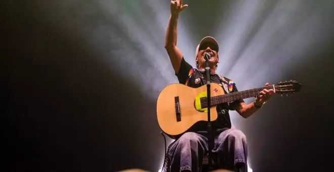 Manu Chao enciende el San Xuan de Mieres