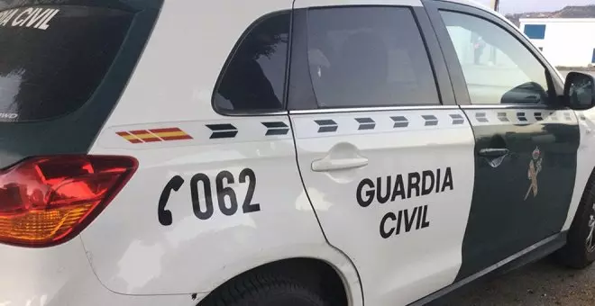 Un hombre atraca un estanco en Sarón, huye y es detenido una hora más tarde en La Penilla