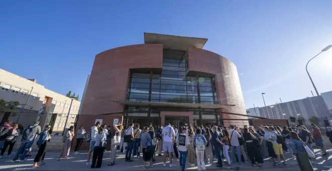 Oposiciones a docentes, una carrera de fondo que hoy llega a su fin tras desertar la mitad