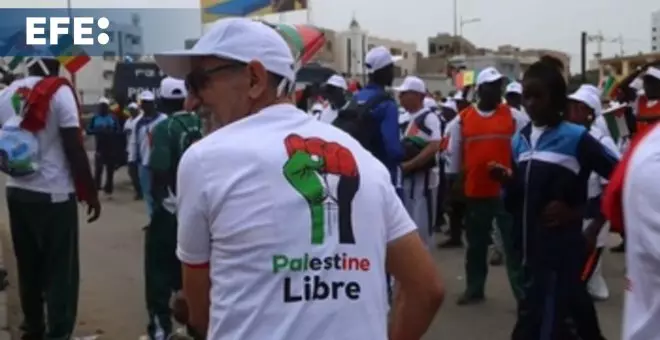 Activistas en Dakar marchan en apoyo a Palestina