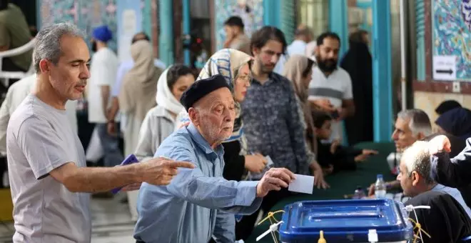 Punto y seguido - Irán: la autopsia de unas "selecciones" presidenciales, un referéndum sobre el totalitarismo