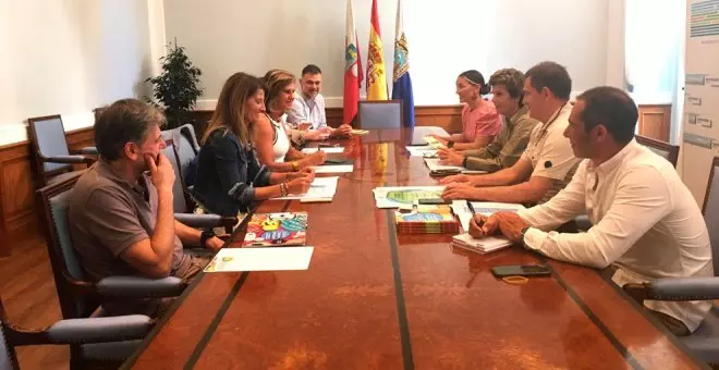 El Ayuntamiento de Oviedo se interesa por los espacios deportivos seguros de Santander